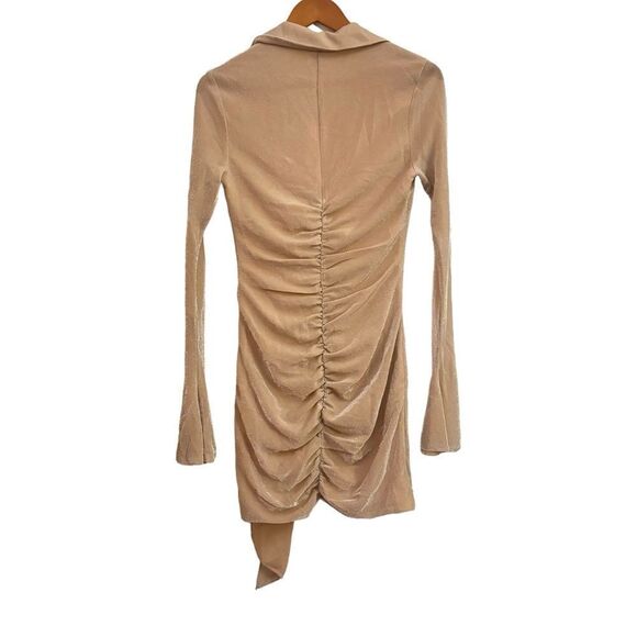 Oh Polly NWT Champagne Rose Gold Shimmer Deep V Stretch Mini Dress Size 6 - Picture 6 of 9